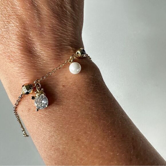NEW 18K Yellow Gold Plated Faux Pearl Crystal CZ Charm Bracelet 7” to 8.5" - Picture 1 of 15